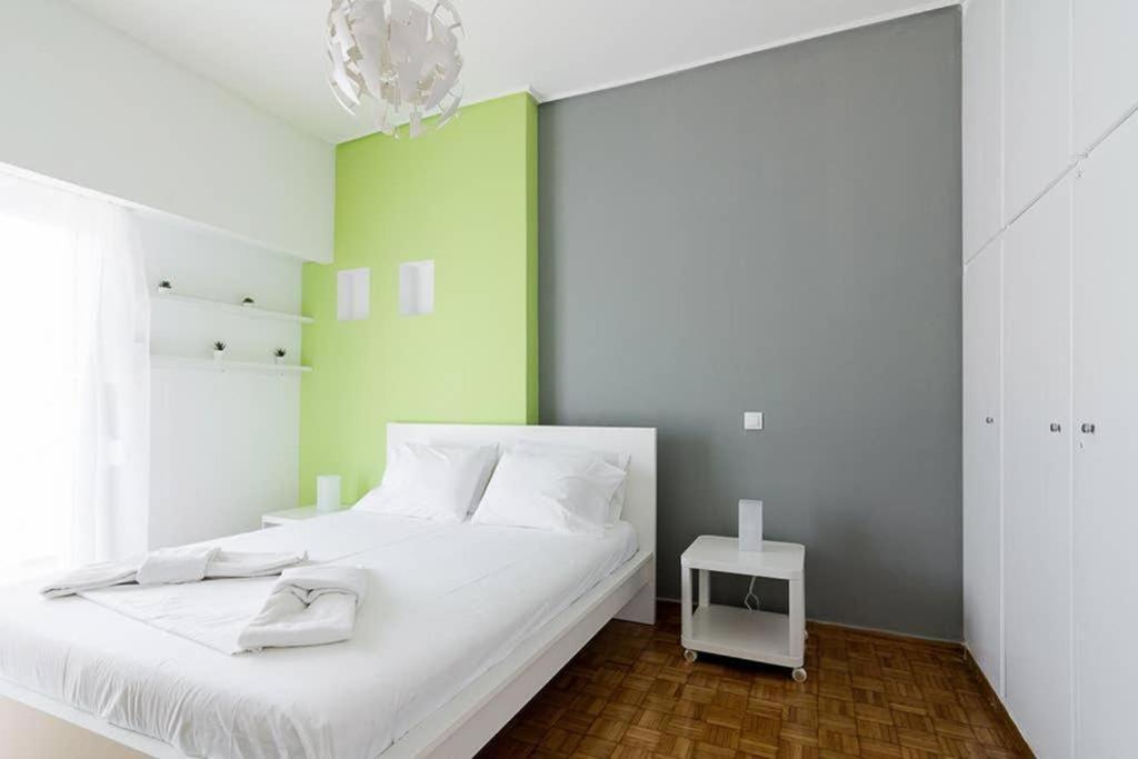 Sunlit 2Br Oasis In Metaxourghio 3Min From Metro Apartment Athens Exterior photo