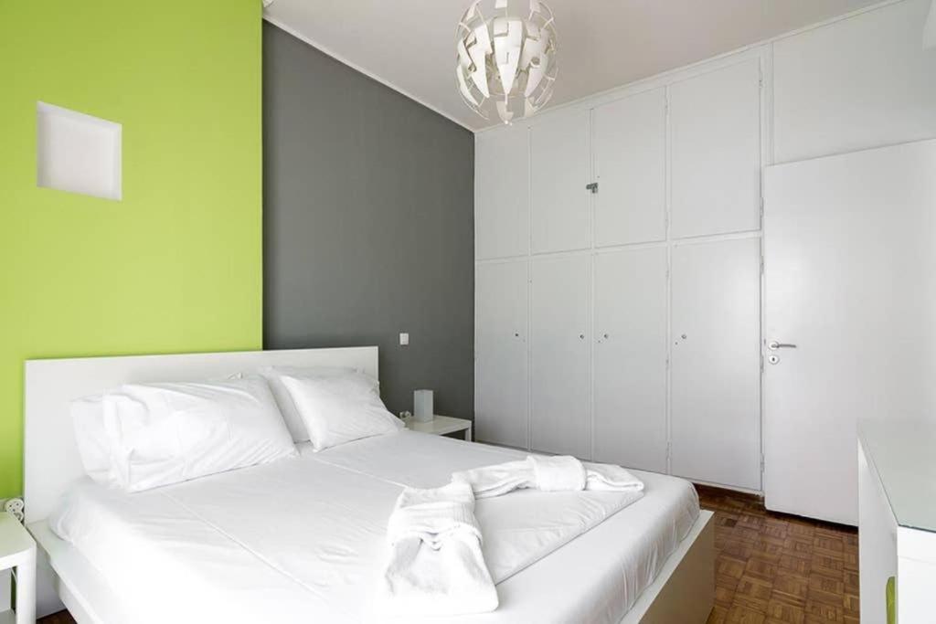Sunlit 2Br Oasis In Metaxourghio 3Min From Metro Apartment Athens Exterior photo